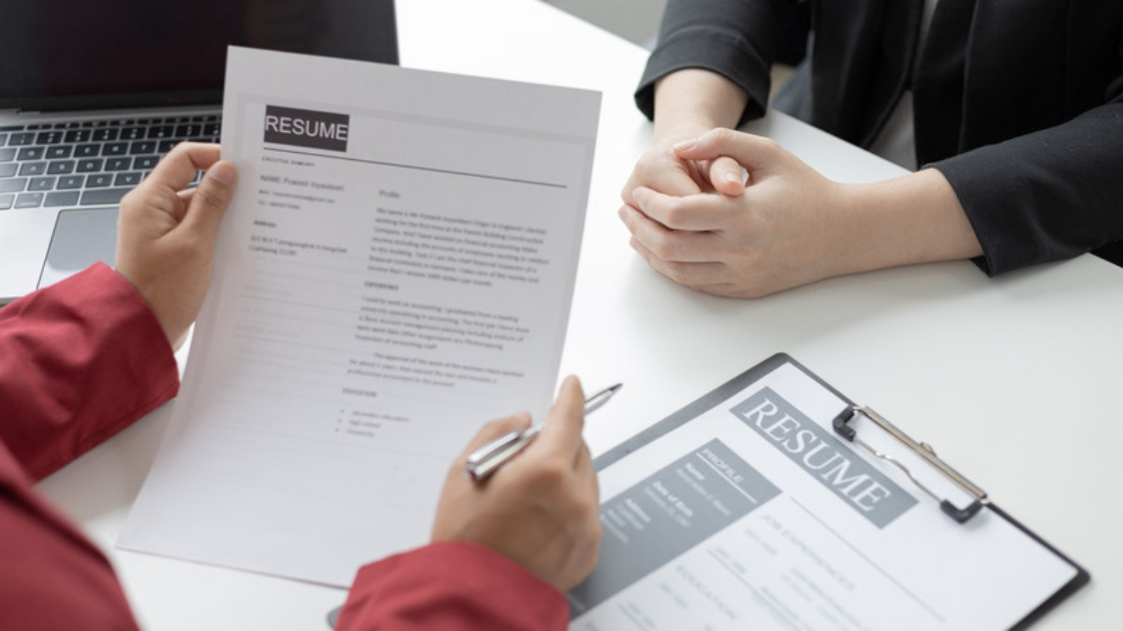 Candidate resume video screening