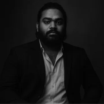 Surojit (Sam) D, Founder and CEO of IntelliKnow